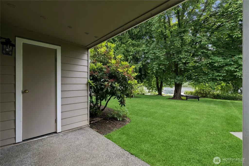 1156 N 198th Street Shoreline WA 98133