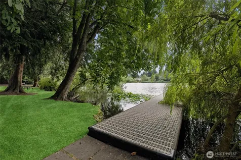 1156 N 198th Street Shoreline WA 98133