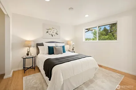 12005 NE 134th Place Kirkland WA 98034