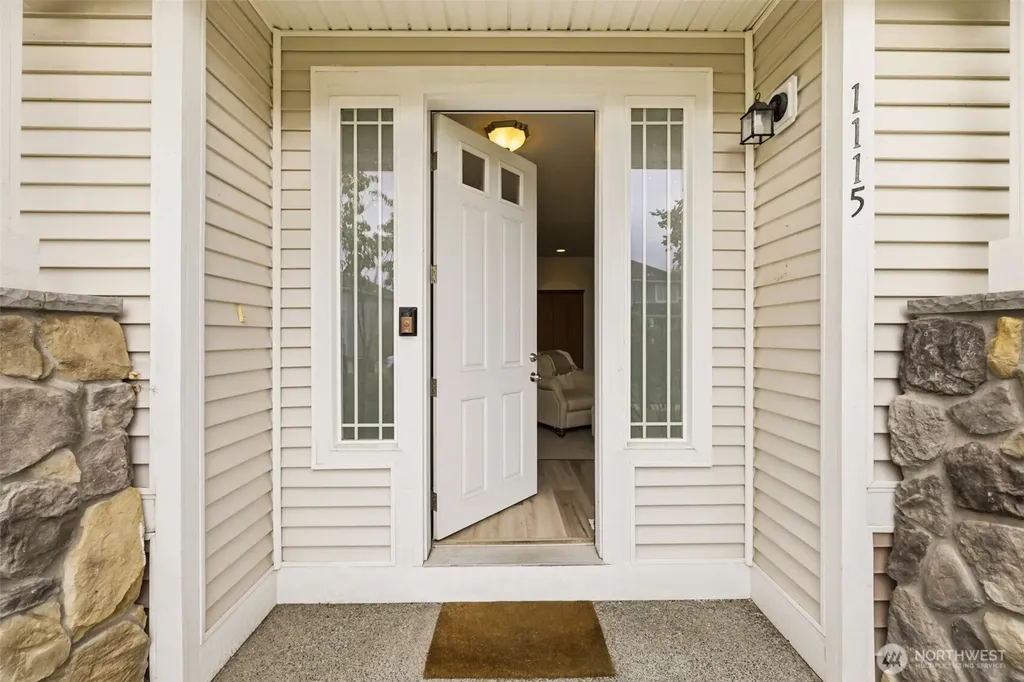 1115 O'farrell Lane NW Orting WA 98360