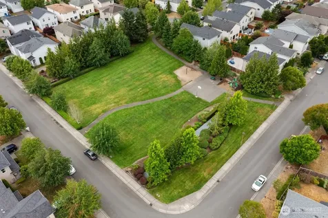 22731 132nd Place SE Kent WA 98042