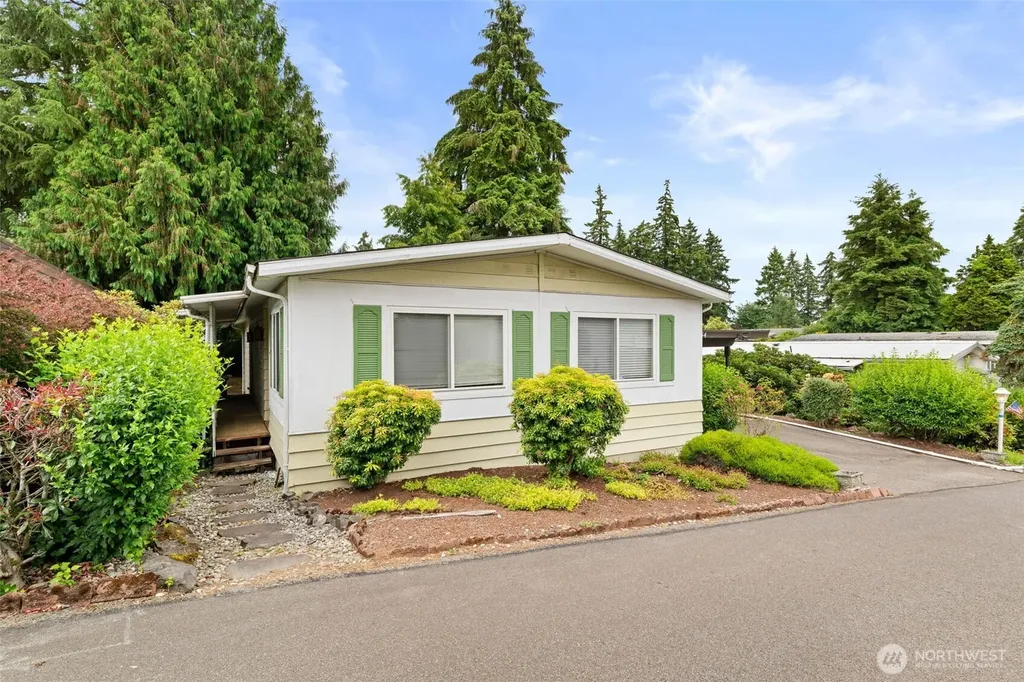 9314 Canyon Road Puyallup WA 98371