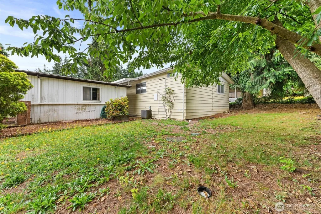 9314 Canyon Road Puyallup WA 98371