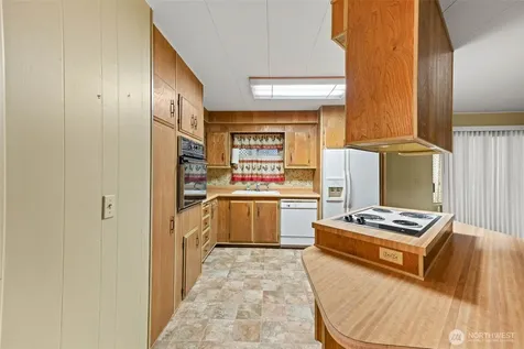 9314 Canyon Road Puyallup WA 98371