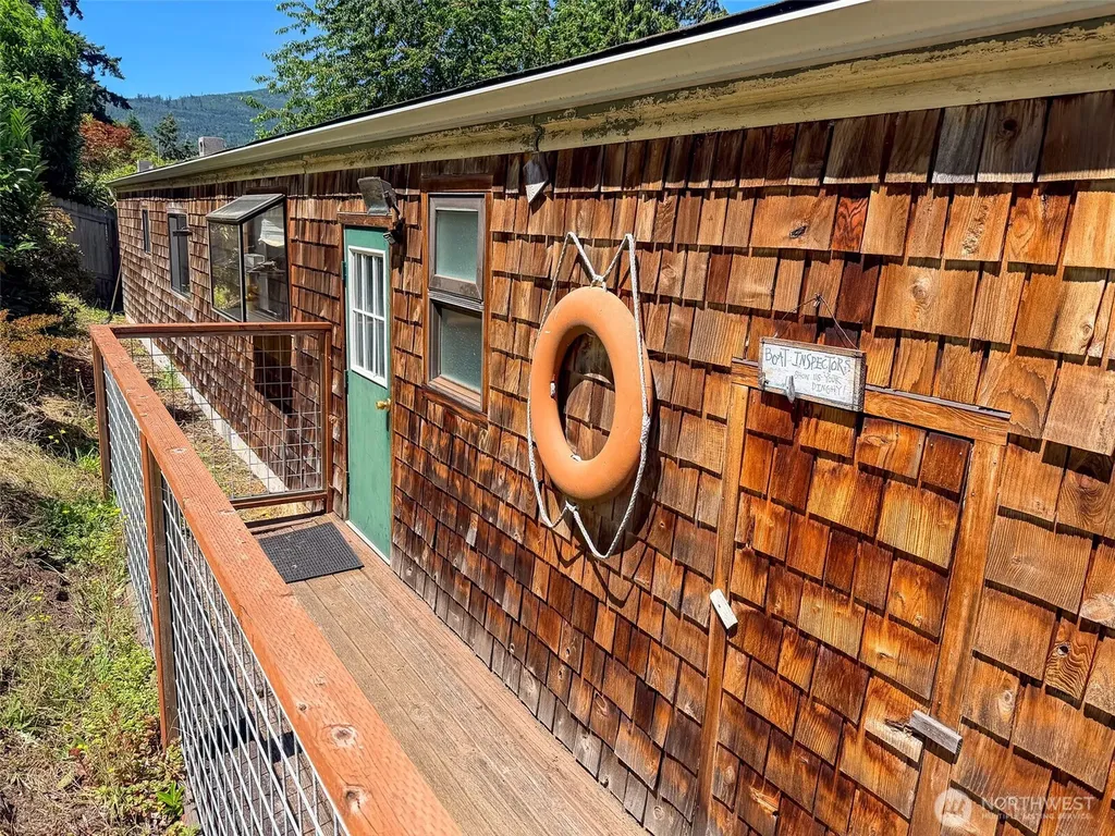 813 Fairmount Road Port Townsend WA 98368
