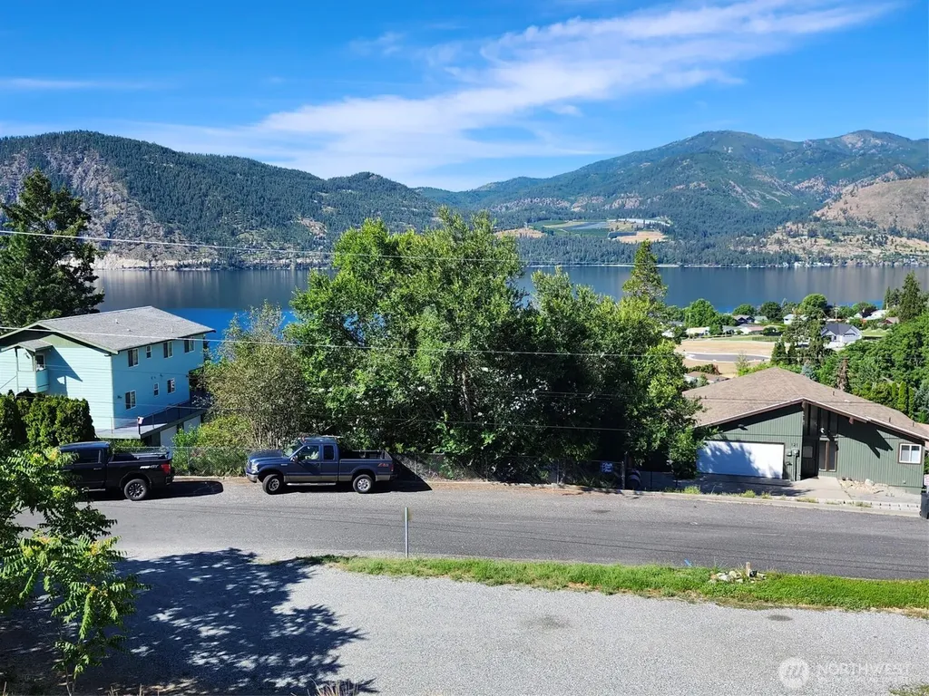 130 Olive Avenue Manson WA 98831
