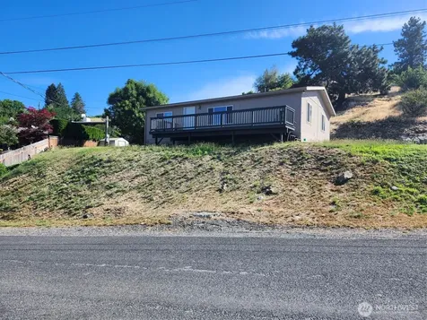 130 Olive Avenue Manson WA 98831