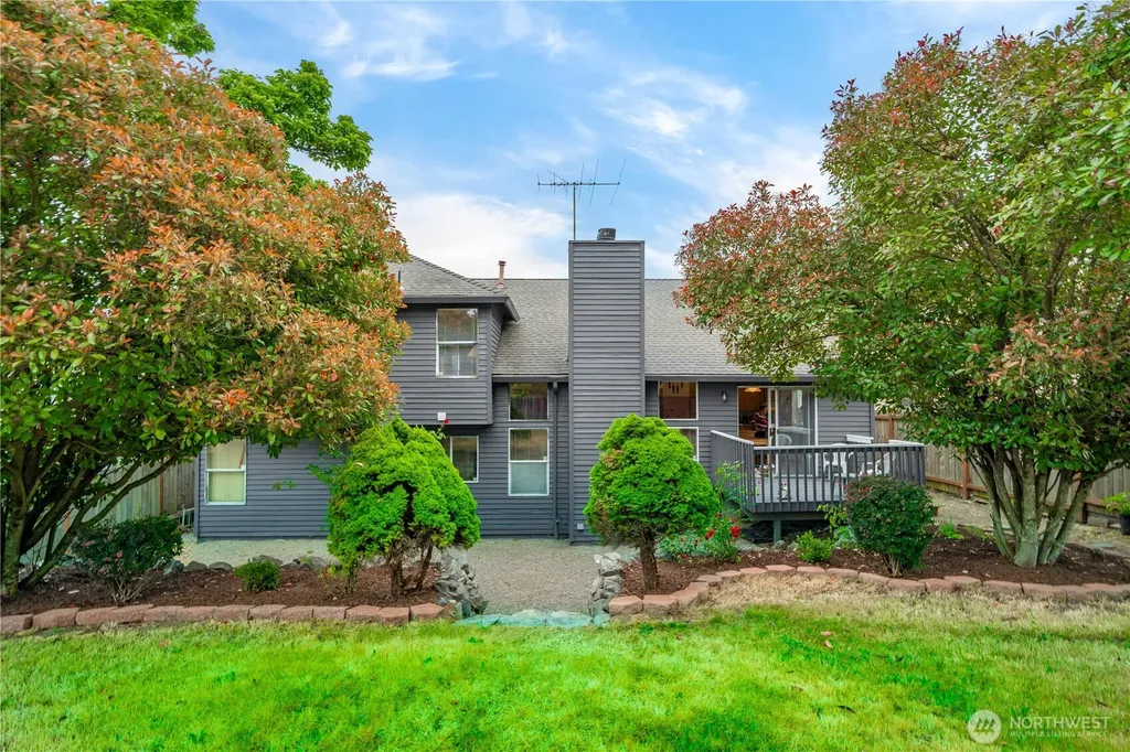 32719 20th Avenue SW Federal Way WA 98023