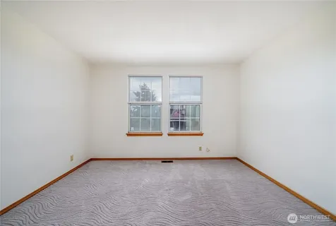 32719 20th Avenue SW Federal Way WA 98023