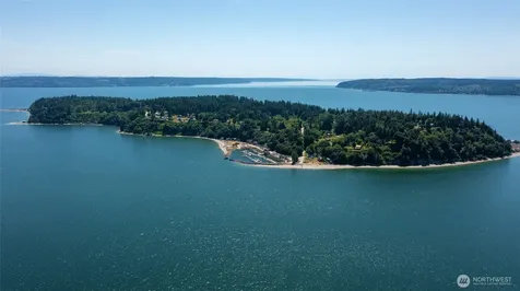 78 Port Gardner Drive Hat Island WA 98206