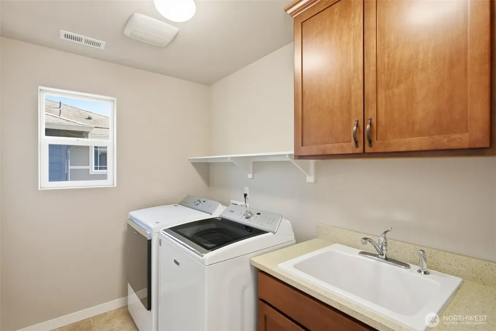 938 NE 4th North Bend WA 98045
