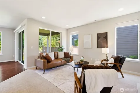 938 NE 4th North Bend WA 98045