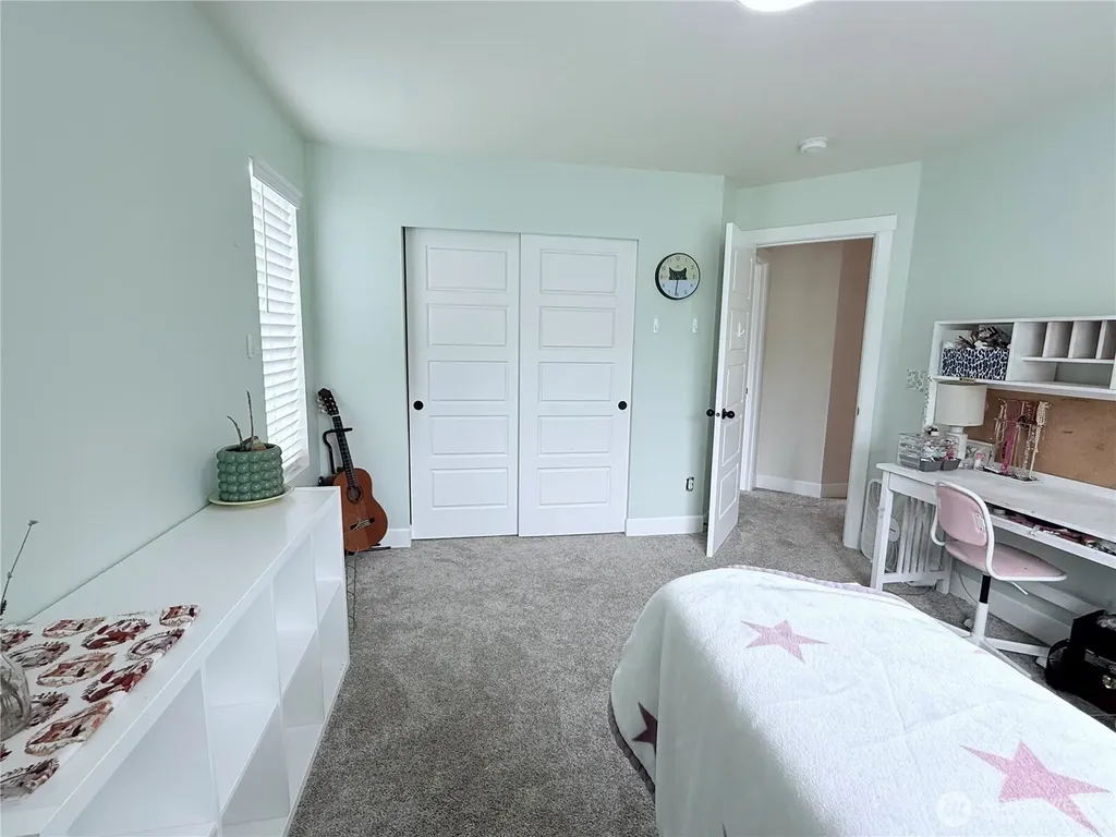 8482 28th Street Ct E Edgewood WA 98371