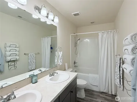8482 28th Street Ct E Edgewood WA 98371