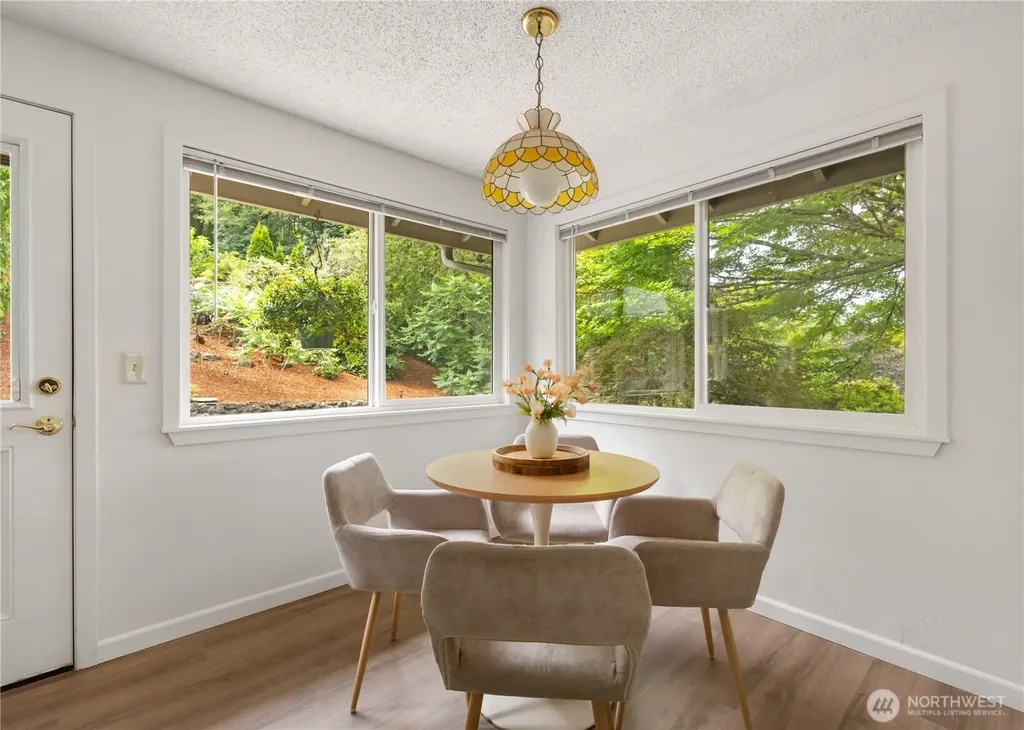 1917 Higgins Road SE Port Orchard WA 98366
