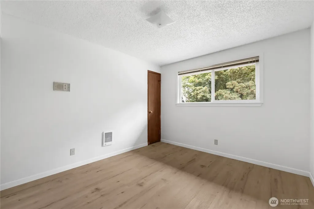 1917 Higgins Road SE Port Orchard WA 98366
