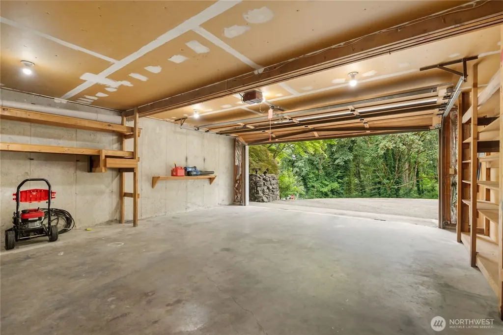 1917 Higgins Road SE Port Orchard WA 98366