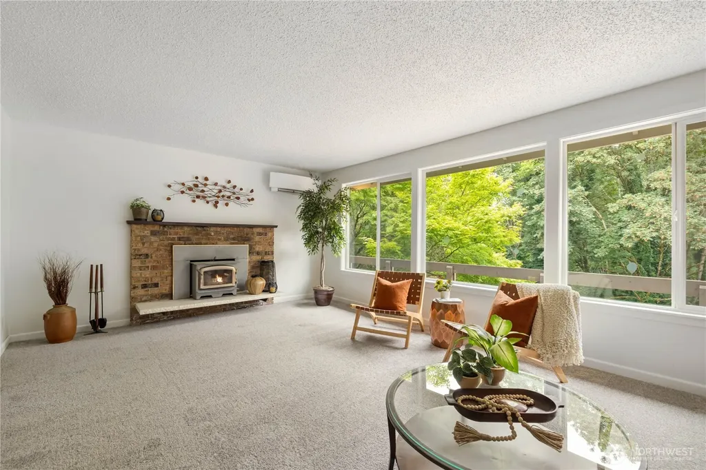1917 Higgins Road SE Port Orchard WA 98366