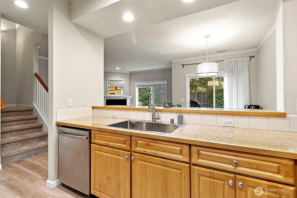 10700 SE 260th Street Kent WA 98030