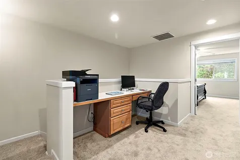 10700 SE 260th Street Kent WA 98030