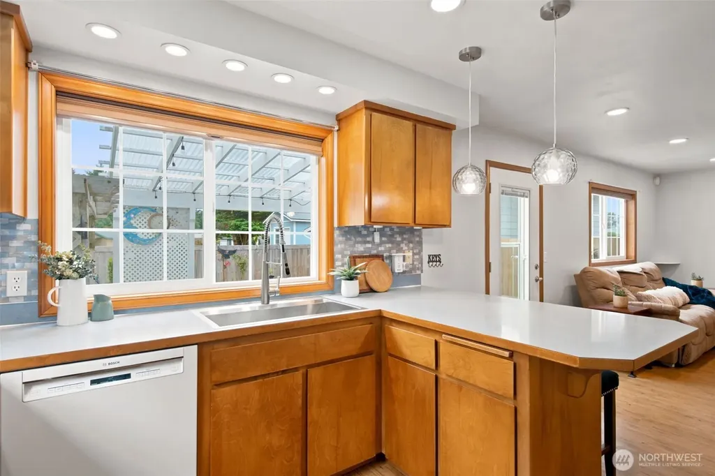 280 Mains Road Sequim WA 98382