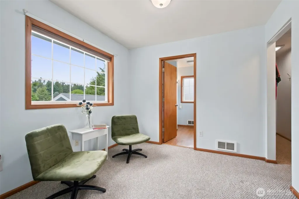280 Mains Road Sequim WA 98382