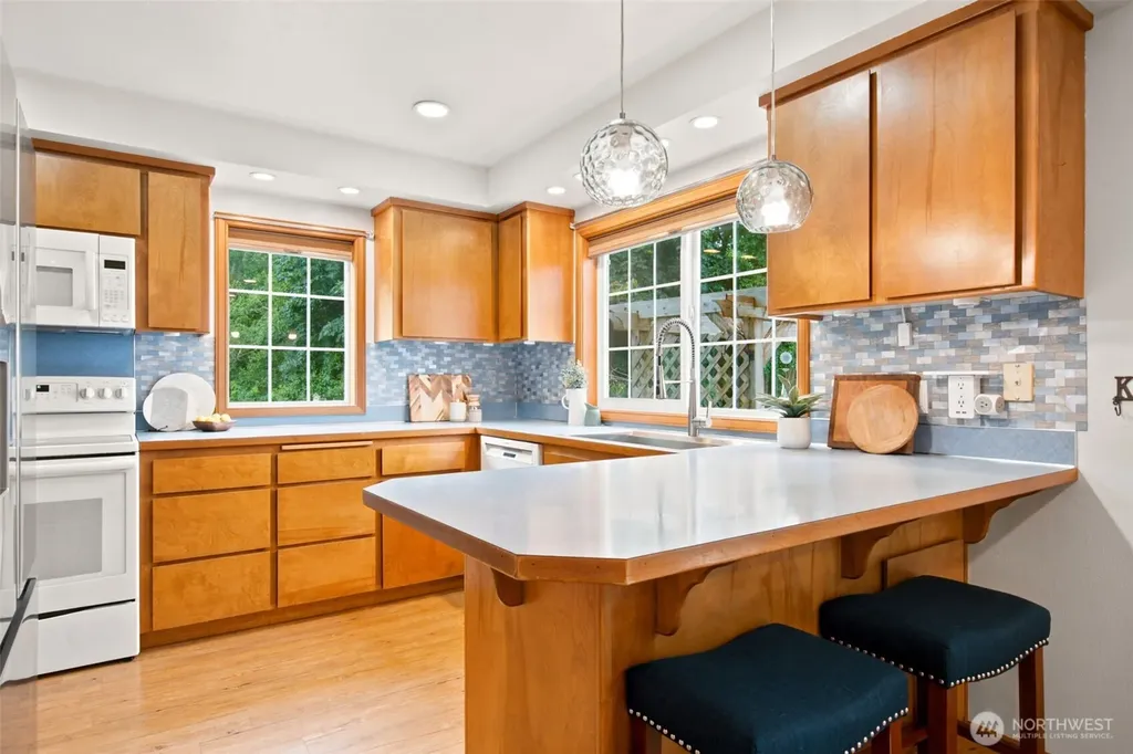 280 Mains Road Sequim WA 98382