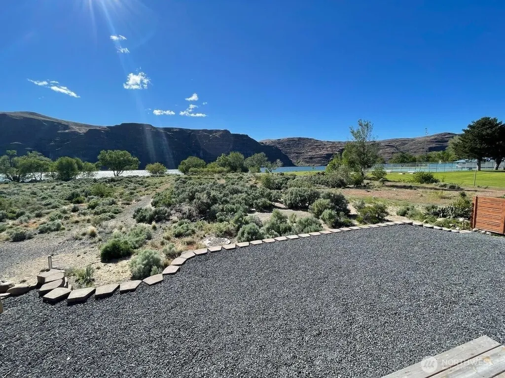 928 River Drive SW Quincy WA 98848