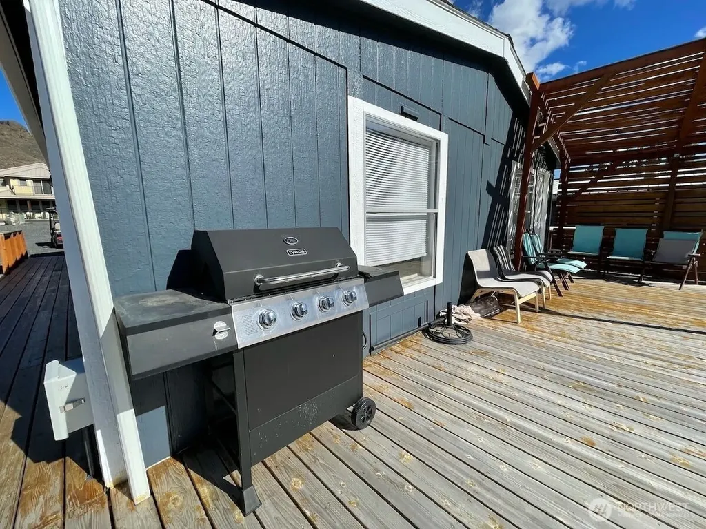 928 River Drive SW Quincy WA 98848
