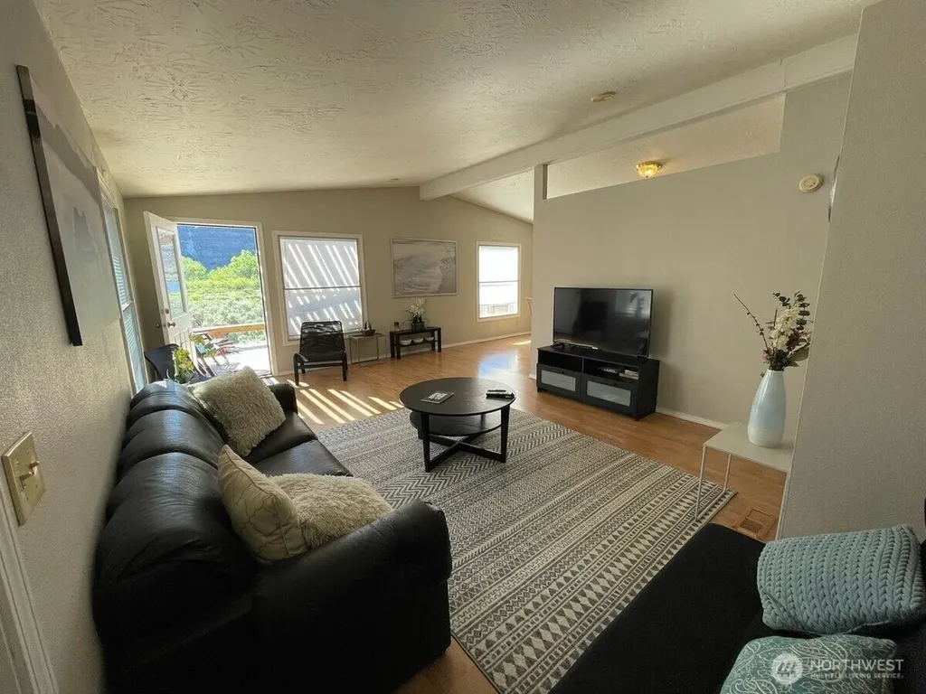 928 River Drive SW Quincy WA 98848