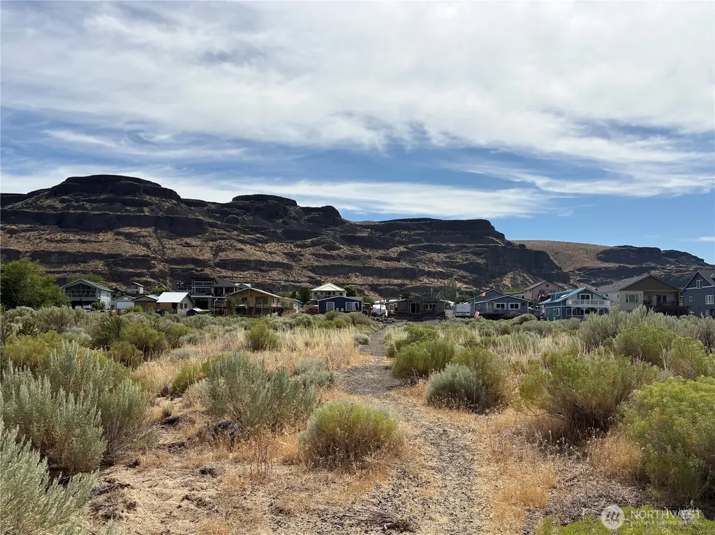 928 River Drive SW Quincy WA 98848