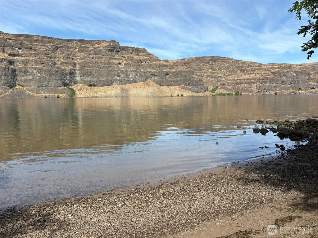 928 River Drive SW Quincy WA 98848