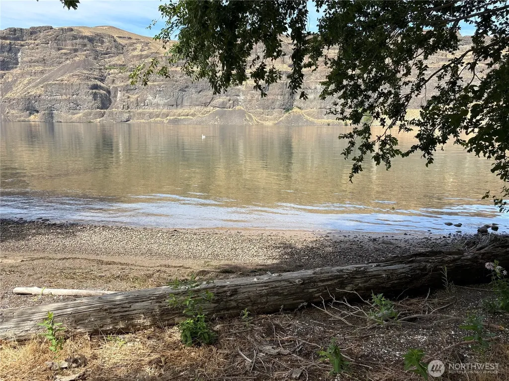 928 River Drive SW Quincy WA 98848