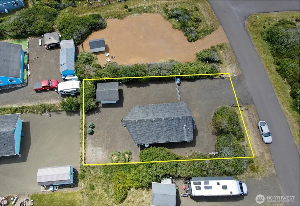 425 N Portal Loop SW Ocean Shores WA 98569