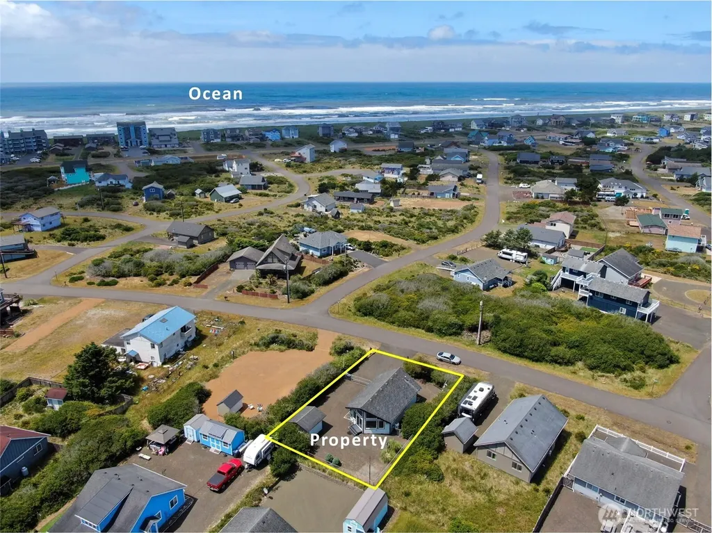 425 N Portal Loop SW Ocean Shores WA 98569