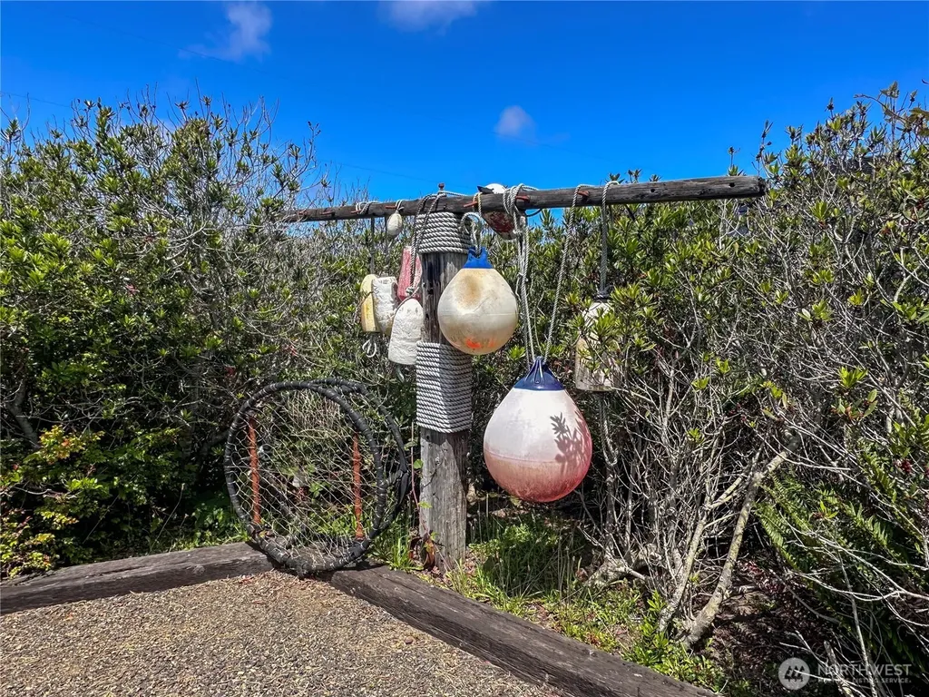 425 N Portal Loop SW Ocean Shores WA 98569