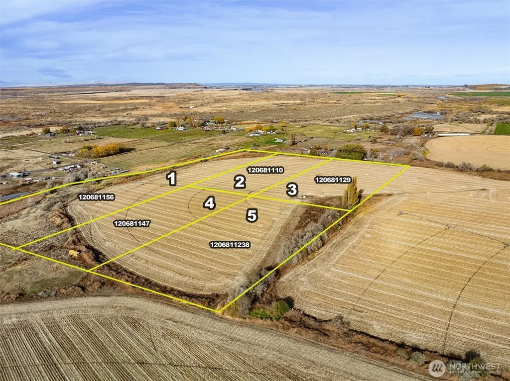 0 Nka Hawk 1 Lane Connell WA 99326