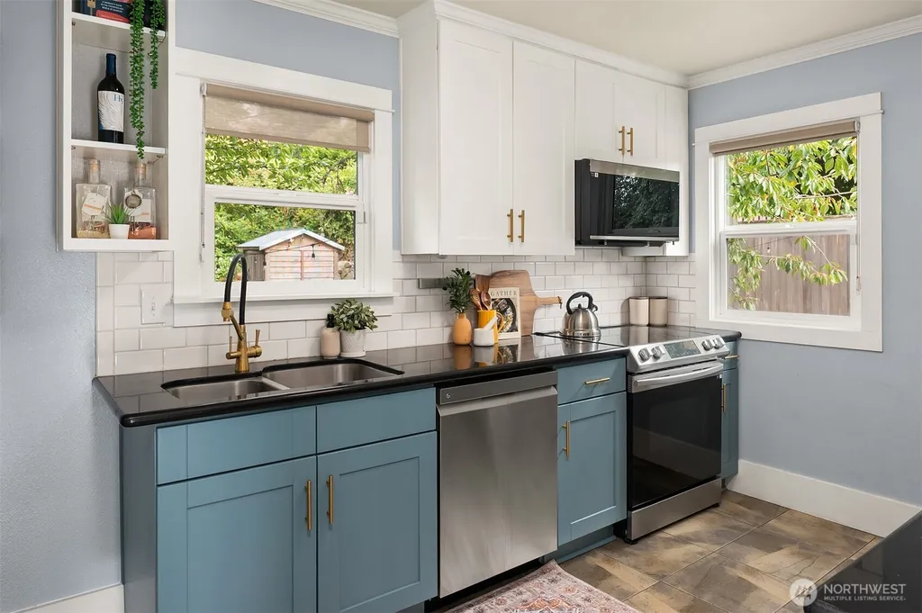 4456 46th Avenue SW Seattle WA 98116
