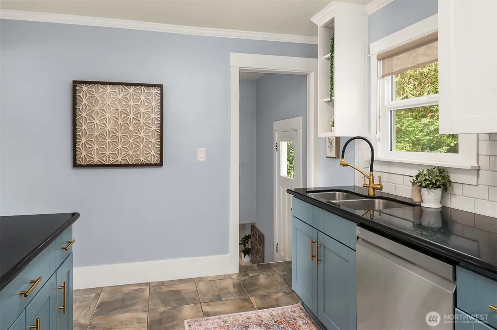 4456 46th Avenue SW Seattle WA 98116