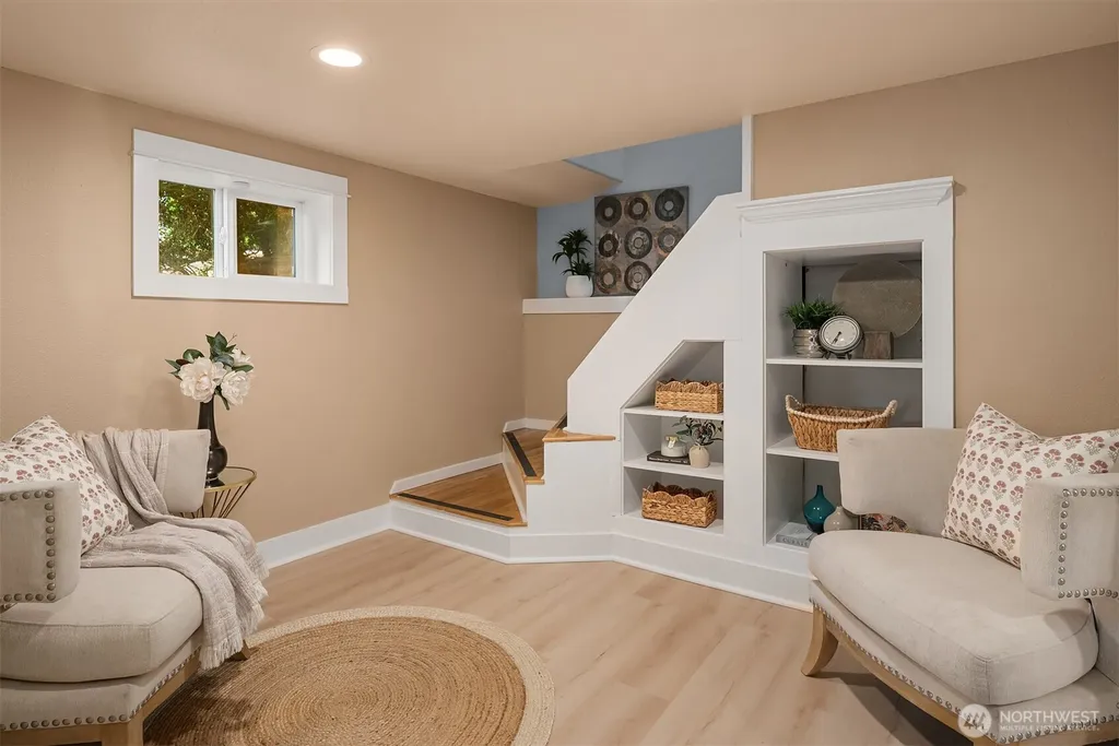 4456 46th Avenue SW Seattle WA 98116