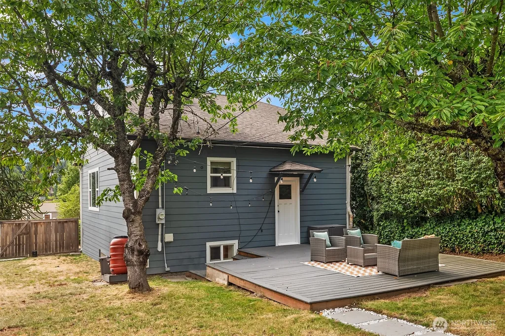4456 46th Avenue SW Seattle WA 98116