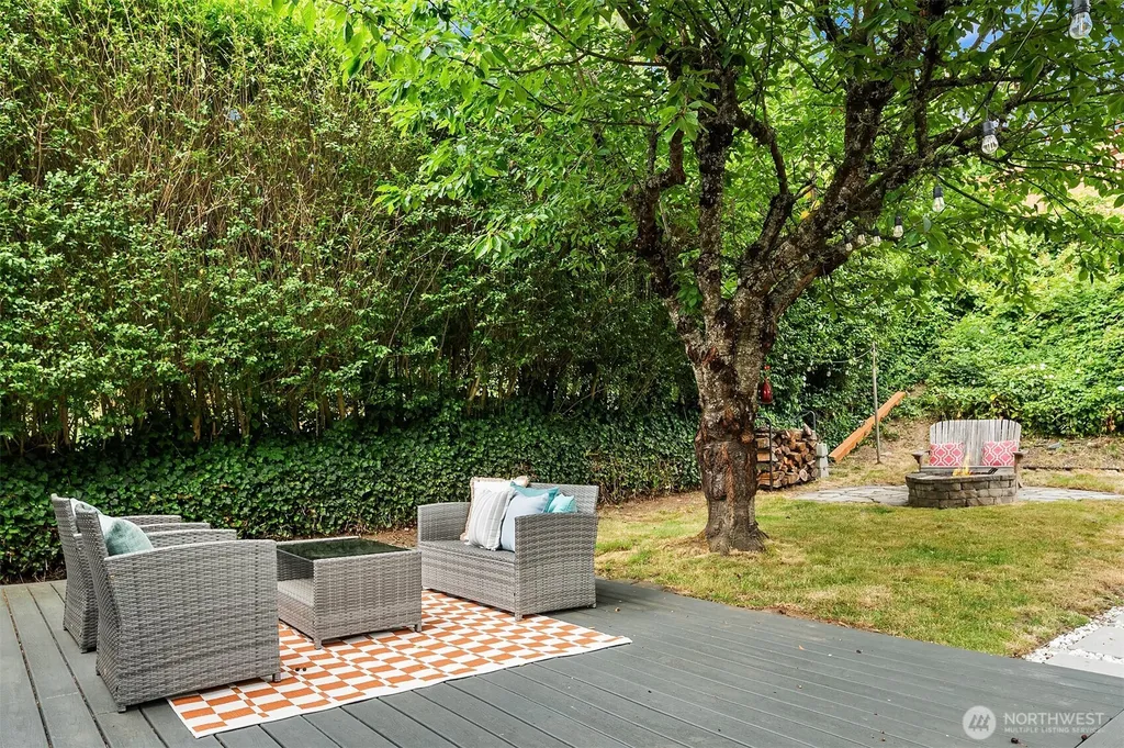 4456 46th Avenue SW Seattle WA 98116
