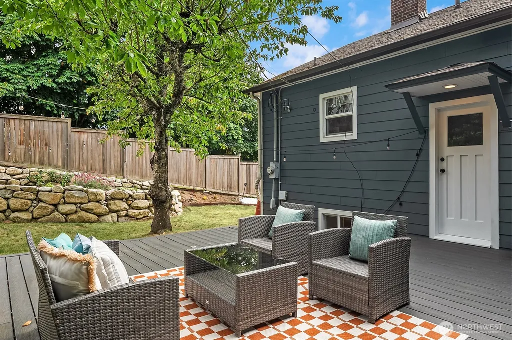 4456 46th Avenue SW Seattle WA 98116