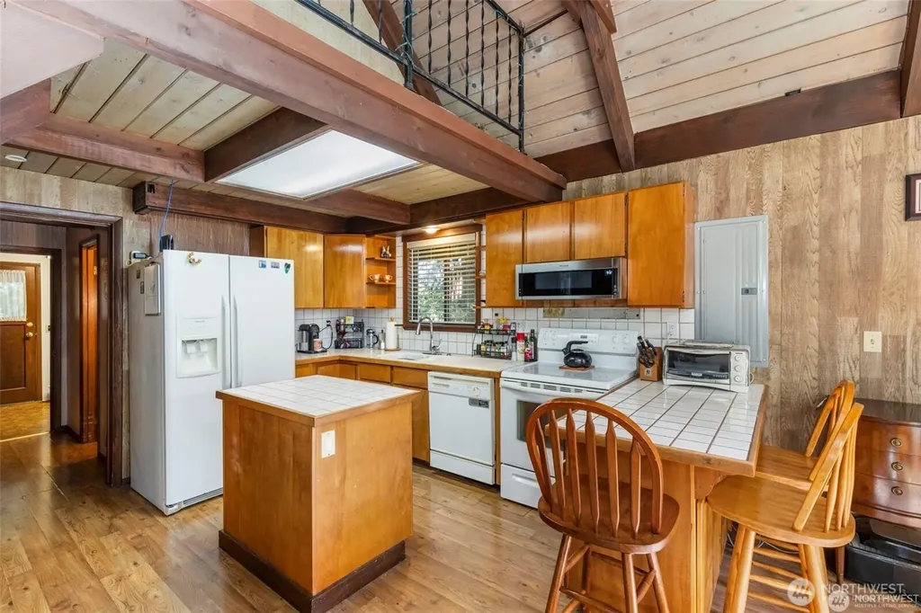 120 Ridge Road Brinnon WA 98320