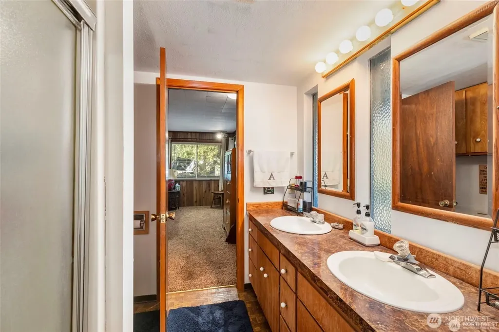 120 Ridge Road Brinnon WA 98320