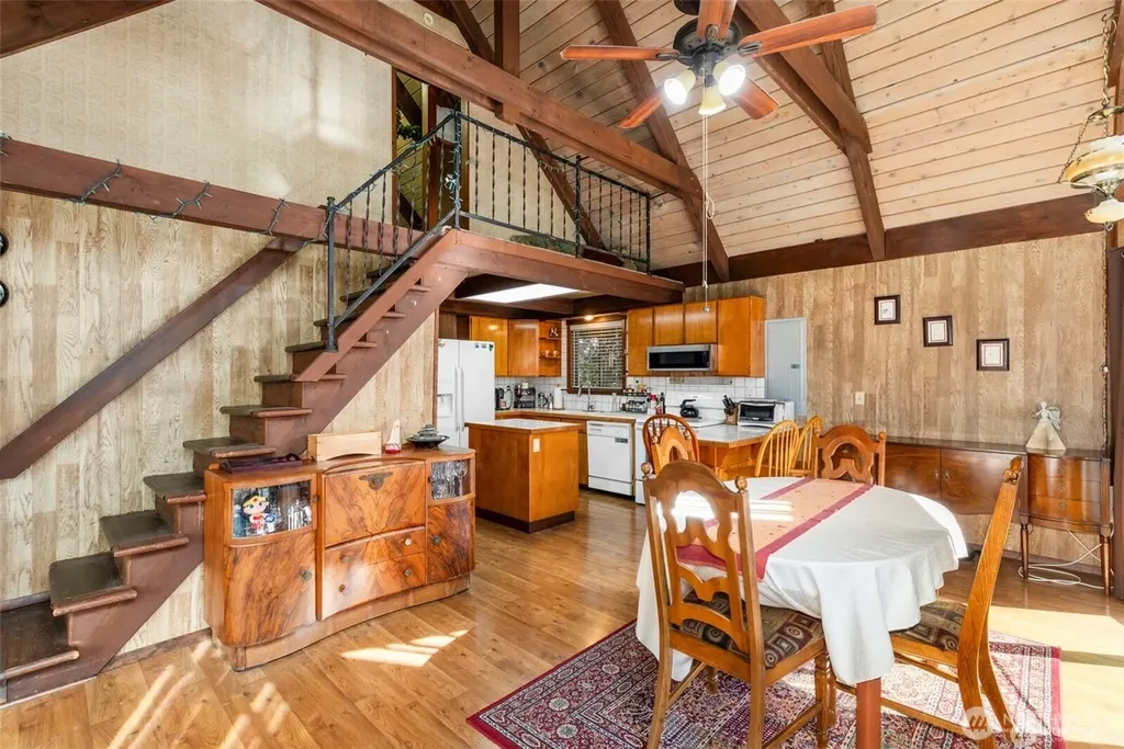 120 Ridge Road Brinnon WA 98320