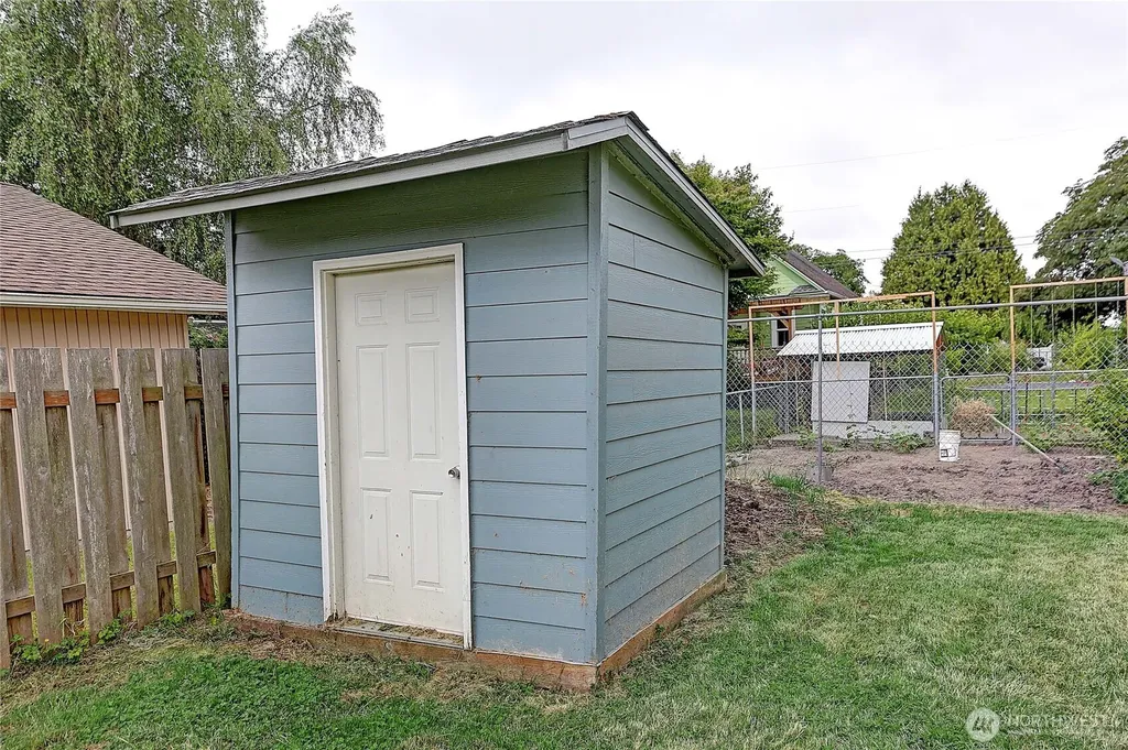 27204 103rd Drive NW Stanwood WA 98292