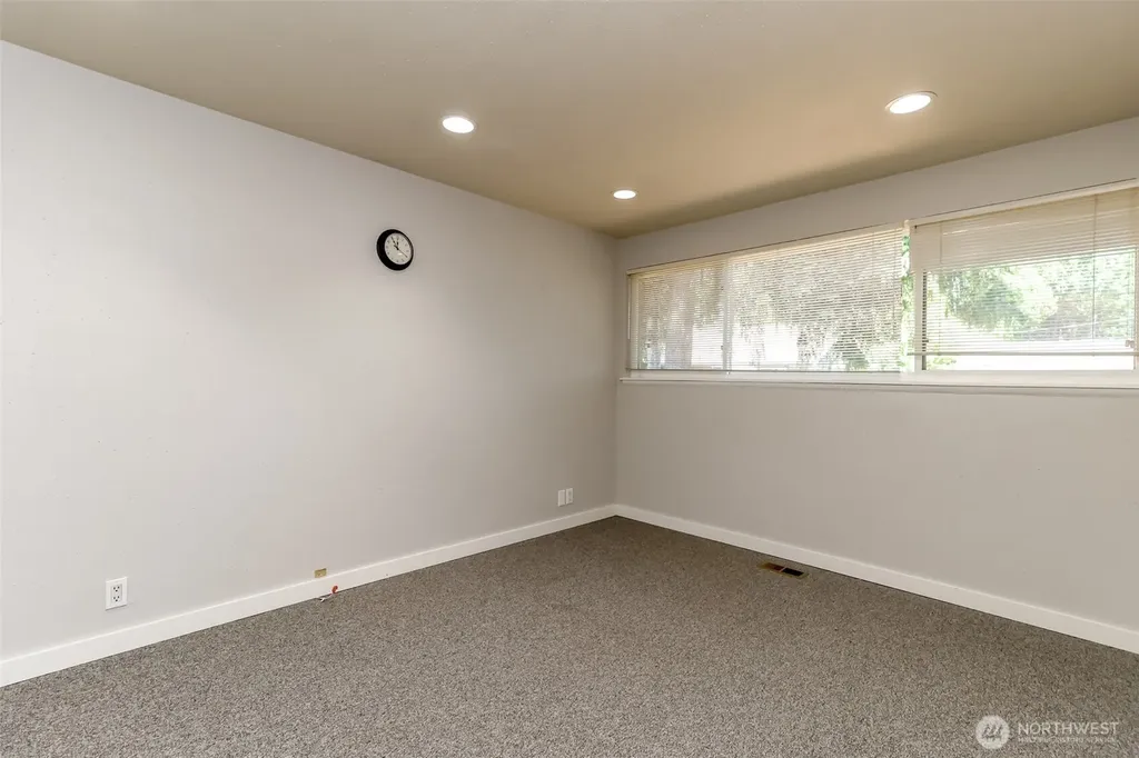 11418 NE 19th Street Bellevue WA 98004
