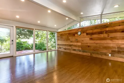 11418 NE 19th Street Bellevue WA 98004