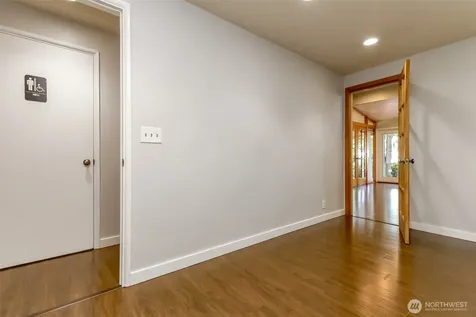 11418 NE 19th Street Bellevue WA 98004